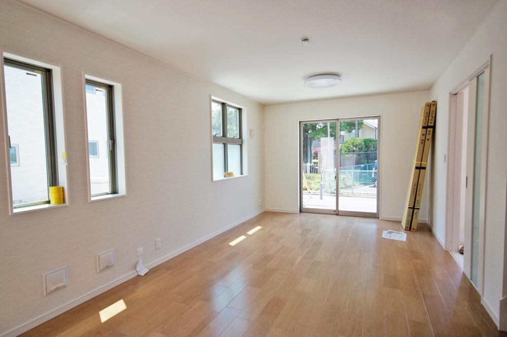 Living. Since the living room also has a floor heating, Warm and make your stay even in winter.