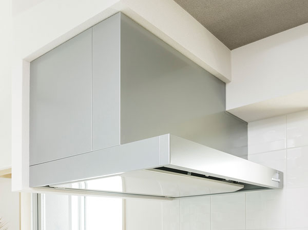 Kitchen.  [Stainless steel slim type sirocco fan] Neat flat-screen design. It incorporates a sirocco fan in pursuit of ventilation capacity.