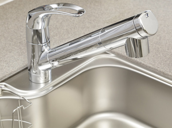 Kitchen.  [Water purifier built-in mixing faucet] Installing a water purifier built-in mixing faucet to supply clean water. It has also adopted a convenient shower type to clean the sink.
