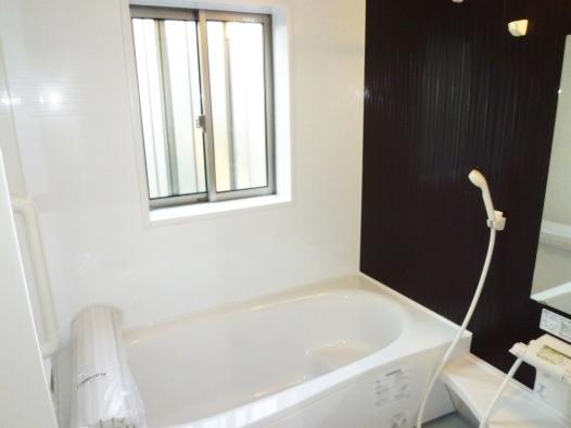 Same specifications photo (bathroom). Bathroom construction cases