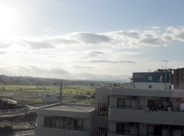 View. Panoramic views of the Tama River