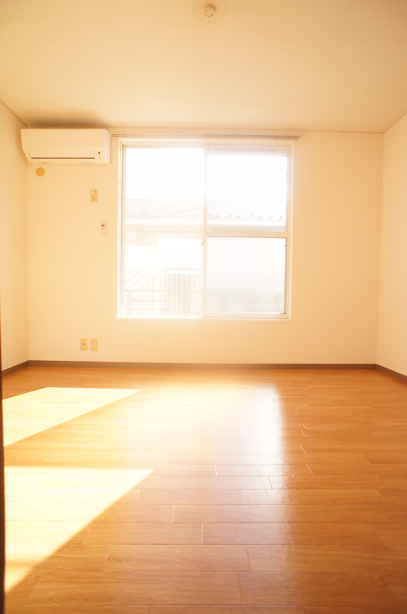 Living and room. Simple rooms of white keynote flooring! 