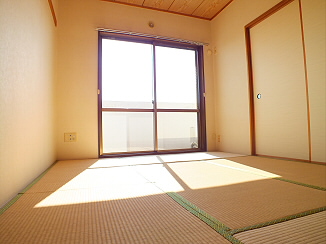 Other room space. It is also good nap in the Japanese-style room