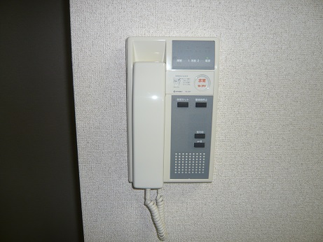 Other Equipment. Intercom, With auto lock! 