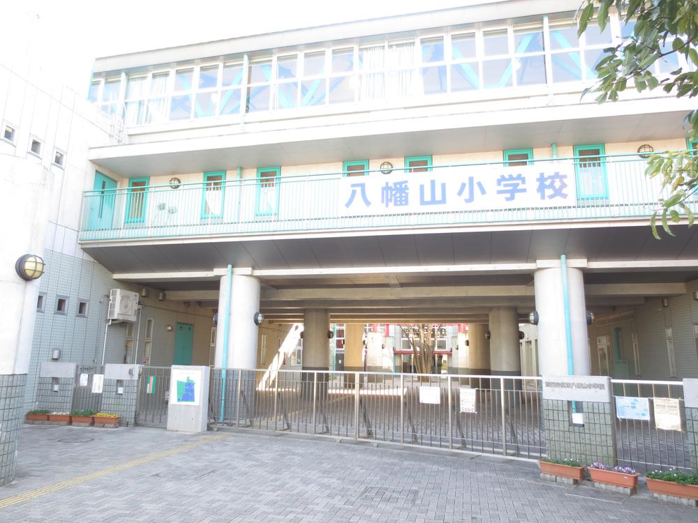 Primary school. 442m to Setagaya Ward Hachimanyama Elementary School