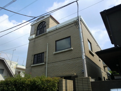 Building appearance. Reinforced Concrete ・ Is a two-storey detached