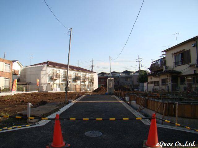 Local photos, including front road. Local (11 May 2013) Shooting