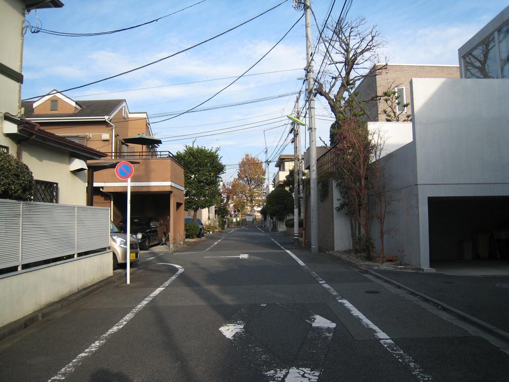 Local photos, including front road. Local (12 May 2013) Shooting