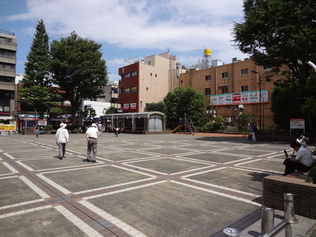 Government office. 815m to Osan Kumin Center (public office)