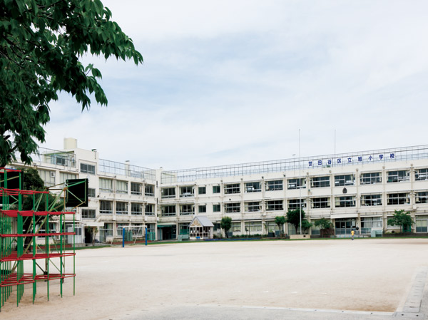 Surrounding environment. Ward Asahi elementary school (about 480m ・ 6-minute walk)