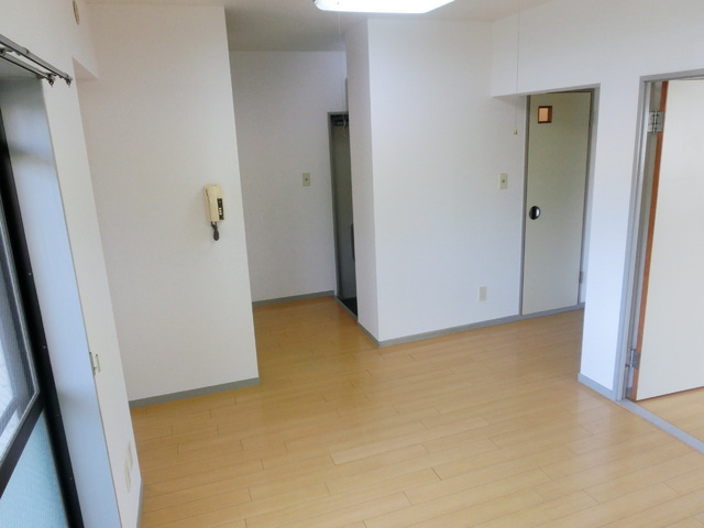 Other room space. 7 Pledge of DK ・ This room of beautiful flooring