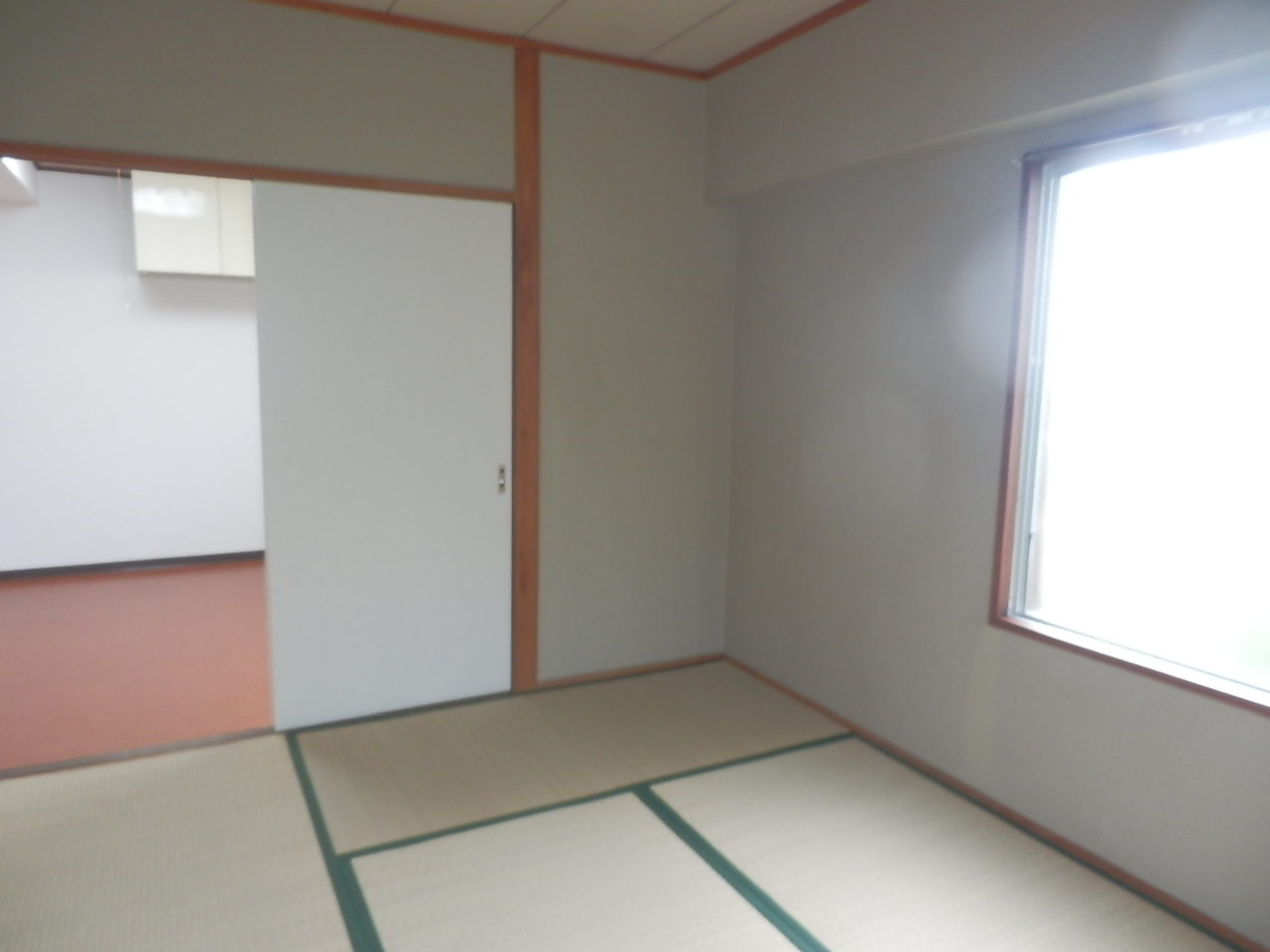 Living and room. 6 Pledge is a Japanese-style room