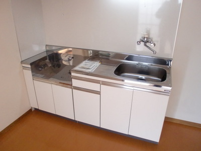 Kitchen. Two-burner stove can be installed ☆