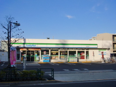 Convenience store. FamilyMart Setagaya Kasuya store up (convenience store) 390m