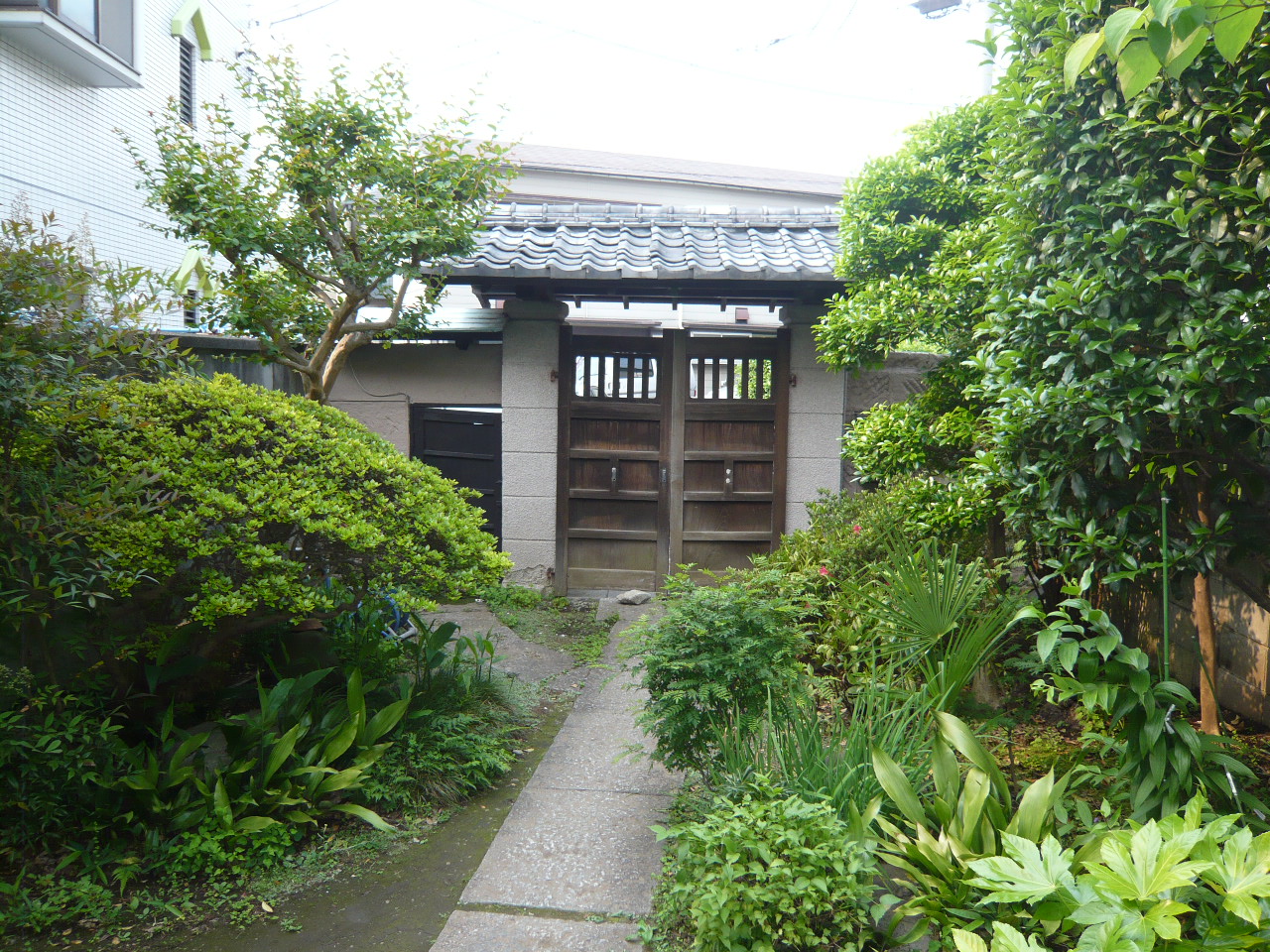 Other. Garden and gate (on site)