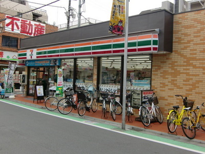 Convenience store. 120m to Seven-Eleven (convenience store)