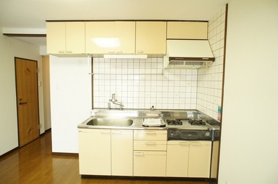 Kitchen. Happy with gas stove ☆ 