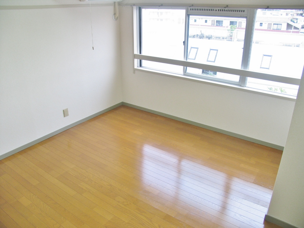 Other room space.  ■ Spacious room (separate room image photo)