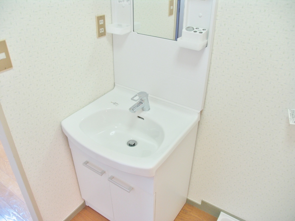 Washroom.  ■ Independent wash basin (another room image photo)