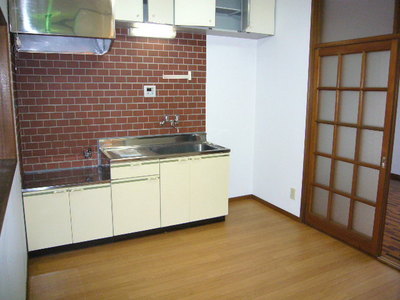 Kitchen. Kitchen 4.5 Pledge ・ It is a space of spread