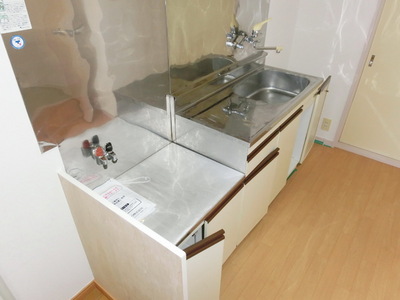 Kitchen. Two-burner stove is can be installed kitchen