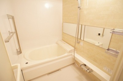 Bath. Bathroom Dryer ・ It is also safe shift bus time with add-fired function! 