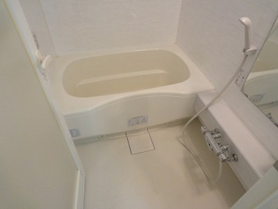 Bath. Reheating function with bus ・ Bathroom Dryer