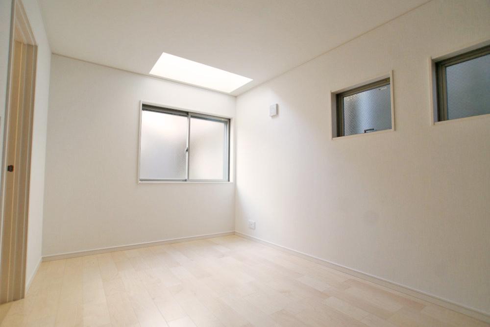 Same specifications photos (Other introspection). It will be the construction example of Western-style.