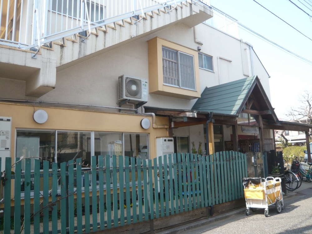 kindergarten ・ Nursery. Osan cedar child nursery school (kindergarten ・ 193m to the nursery)