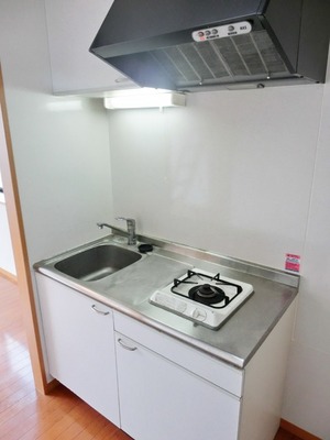 Kitchen. 1-neck is the stove of the kitchen ・ Baked because there is a range hood