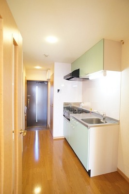 Kitchen. Convenient wide kitchen ☆