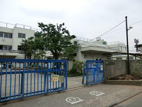 Primary school. Kitami until elementary school 820m