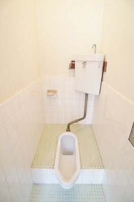 Toilet. * The equipment change plans *