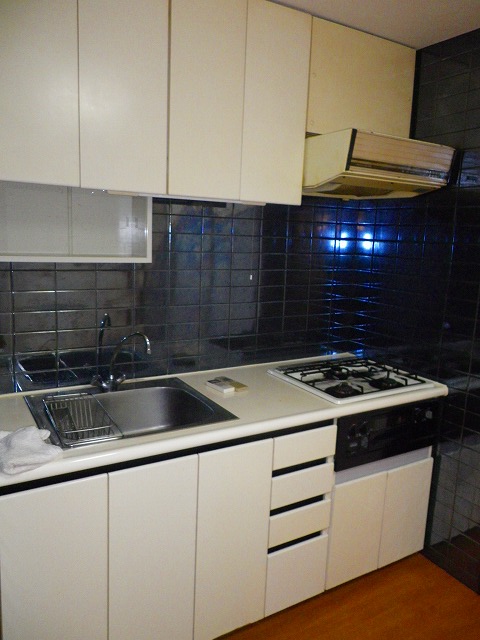 Kitchen. Same property ・ Separate room