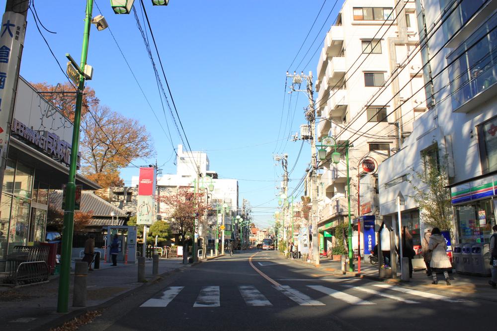 station. Oimachi Line "roar" 800m to the station