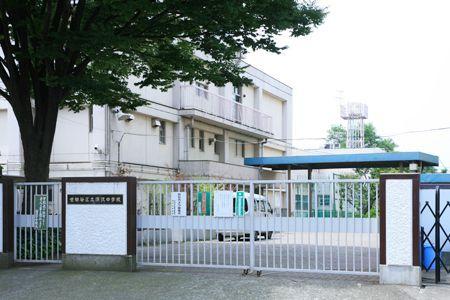 Junior high school. Municipal Fukasawa until junior high school 280m