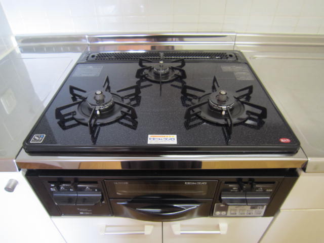 Other Equipment. Convenient three-necked stove