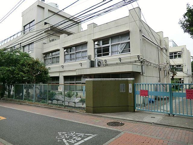 Primary school. Municipal Sasahara 300m up to elementary school