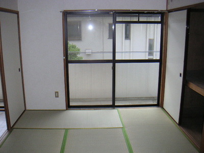 Living and room. Japanese-style room to settle ☆ 