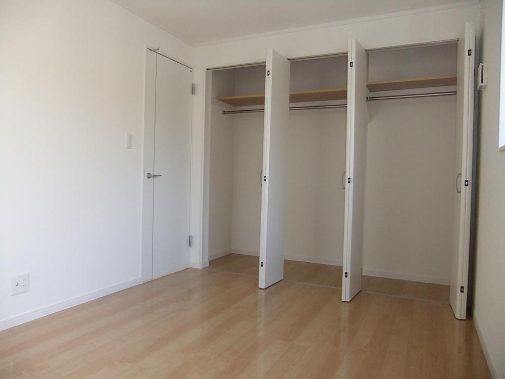 Same specifications photos (Other introspection). Western-style construction cases