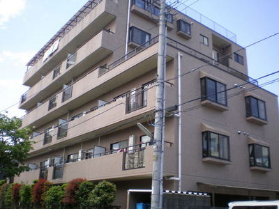 Building appearance. Pasting outer wall tile ・ Facing south