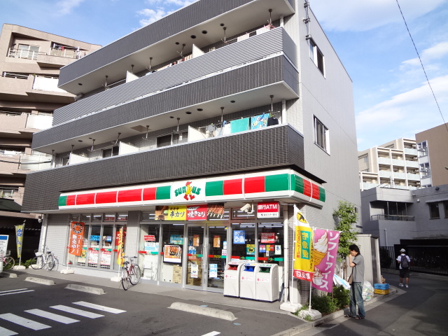 Convenience store. Thanks Setagaya Minamikarasuyama 6-chome store up (convenience store) 150m