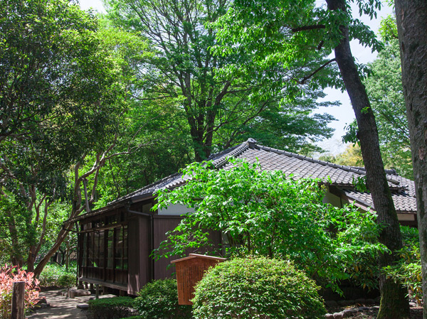 Surrounding environment. Nohana Hisashiharuen (about than local Sakura Garden 1150m ・ A 15-minute walk / About 1120m from local maple Garden ・ A 14-minute walk)