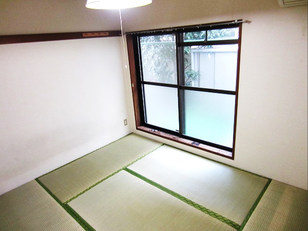 Living and room. Japanese-style room 6 quires