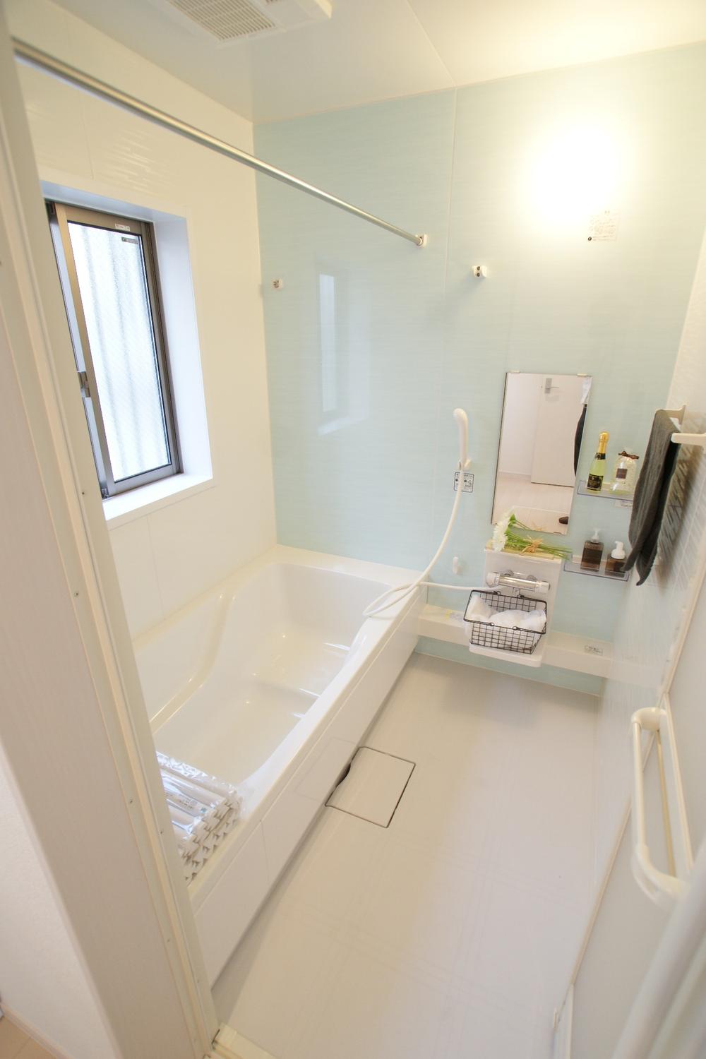 Same specifications photo (bathroom). It is an important space to heal fatigue of the day. Spacious 1 pyeong type. (Example of construction)