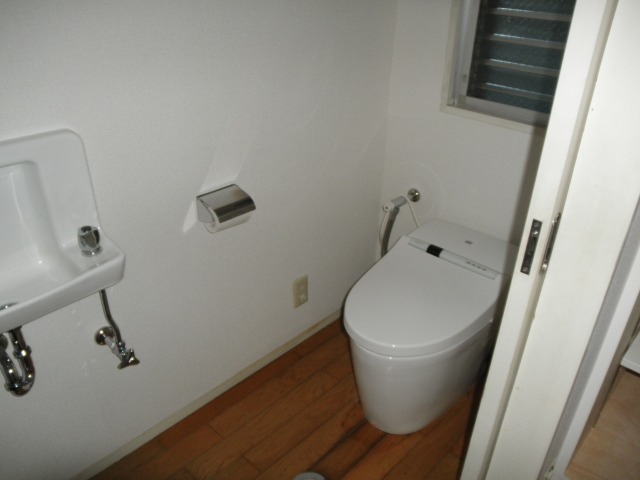 Toilet