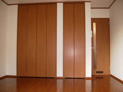 Living and room. Western-style K side