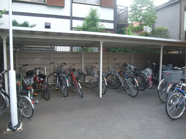 Other common areas. Parking area