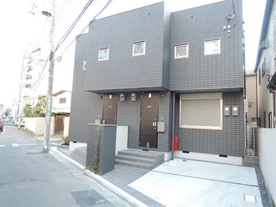 Building appearance. New construction January will be completed in 2014 Over to the Asahi Kasei Belle Maison