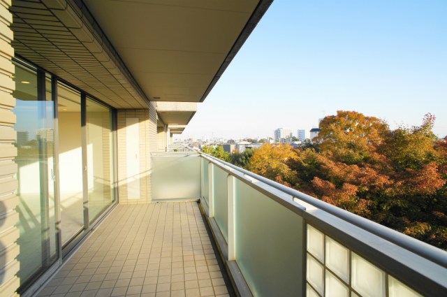 Balcony.  ※ This photograph is an image.